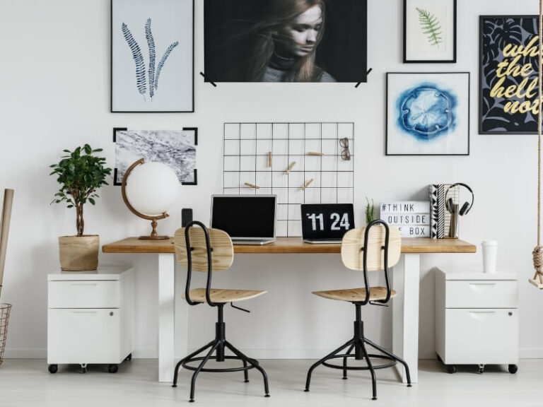 Skrivebord af træ – 12 moderne skriveborde til kontoret
